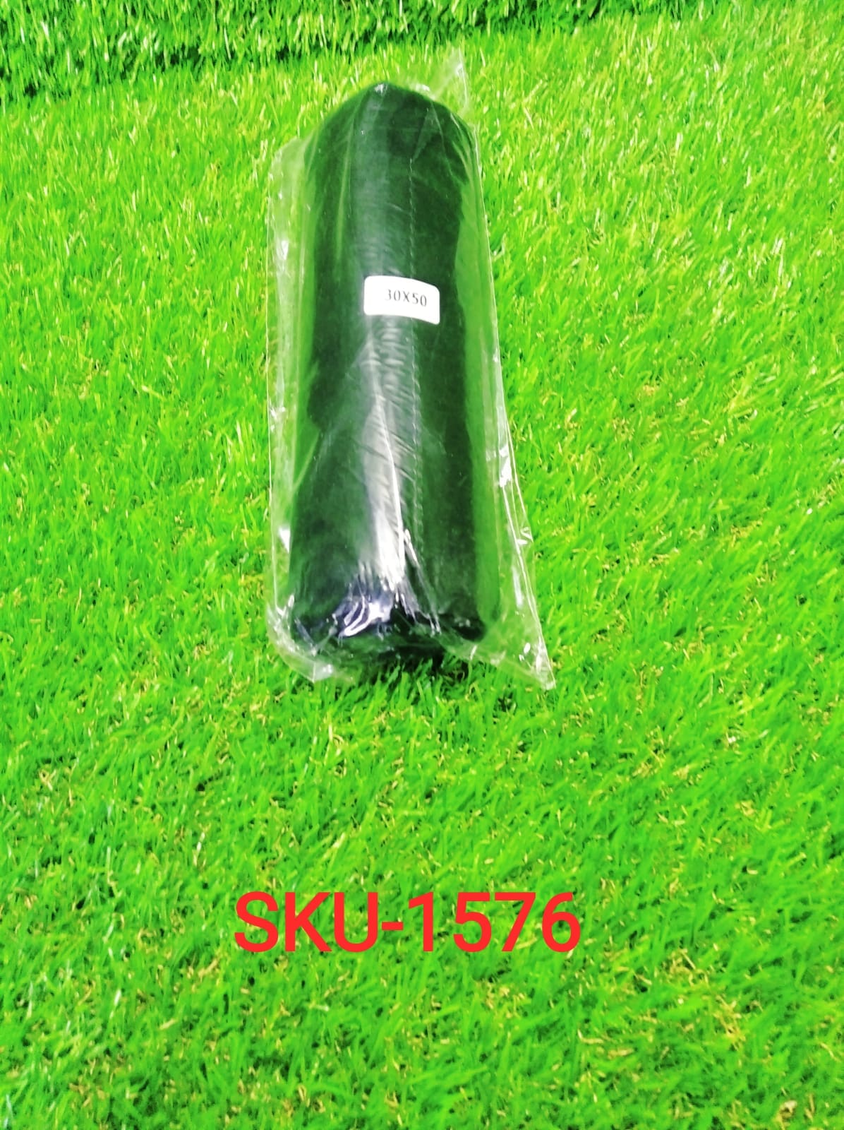 Black garbage bags, size 30 x 50 cm, large and durable for various uses. Black garbage bags, size 30 x 50 cm, large and durable for various uses.
